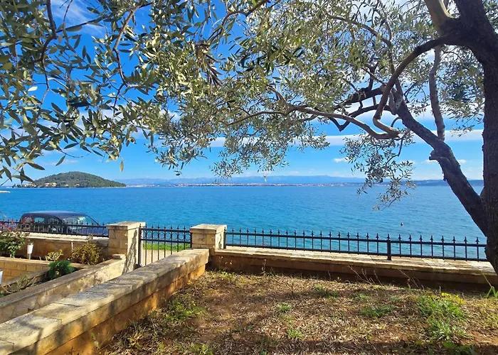 Oceanview Celestial Apartman Kali