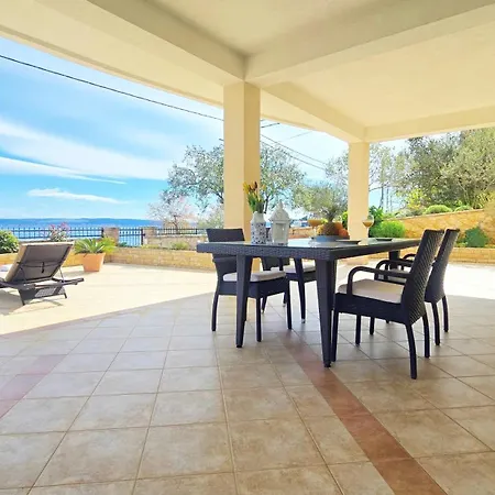 Oceanview Celestial * Kali