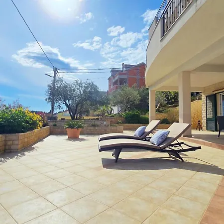 Appartement Oceanview Celestial Kali