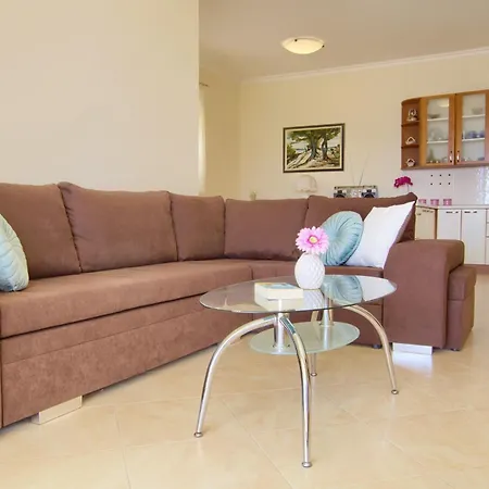 Apartment Oceanview Celestial Kali