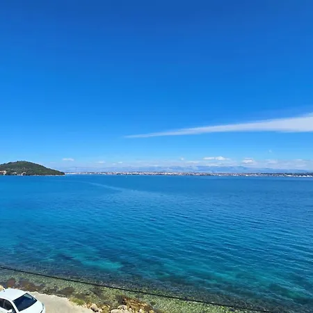 Oceanview Celestial Apartment Kali