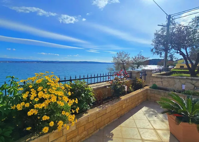 Апартаменты Oceanview Celestial *