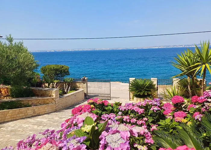 Апартаменты Oceanview Celestial *